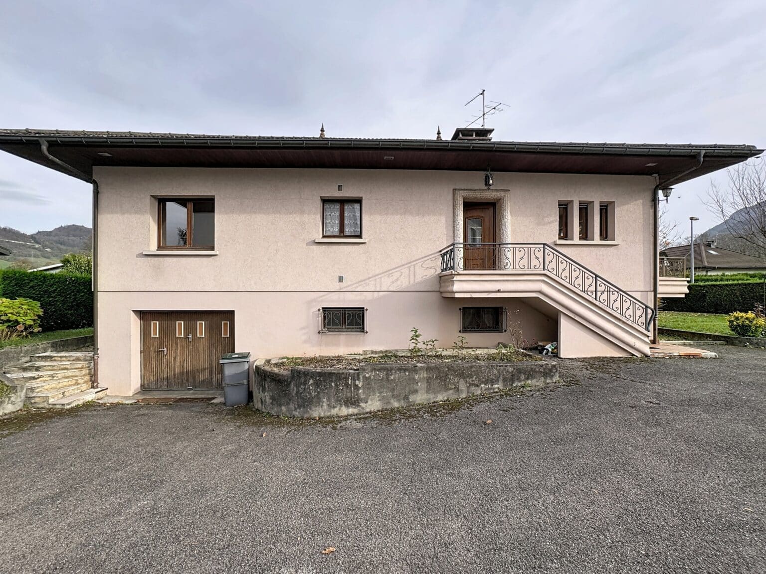 Maison 4 pièces - 104.23 m² - Cluses - Agence Faucigny Immobilier Saint Pierre en Faucigny - Alexandre Barril