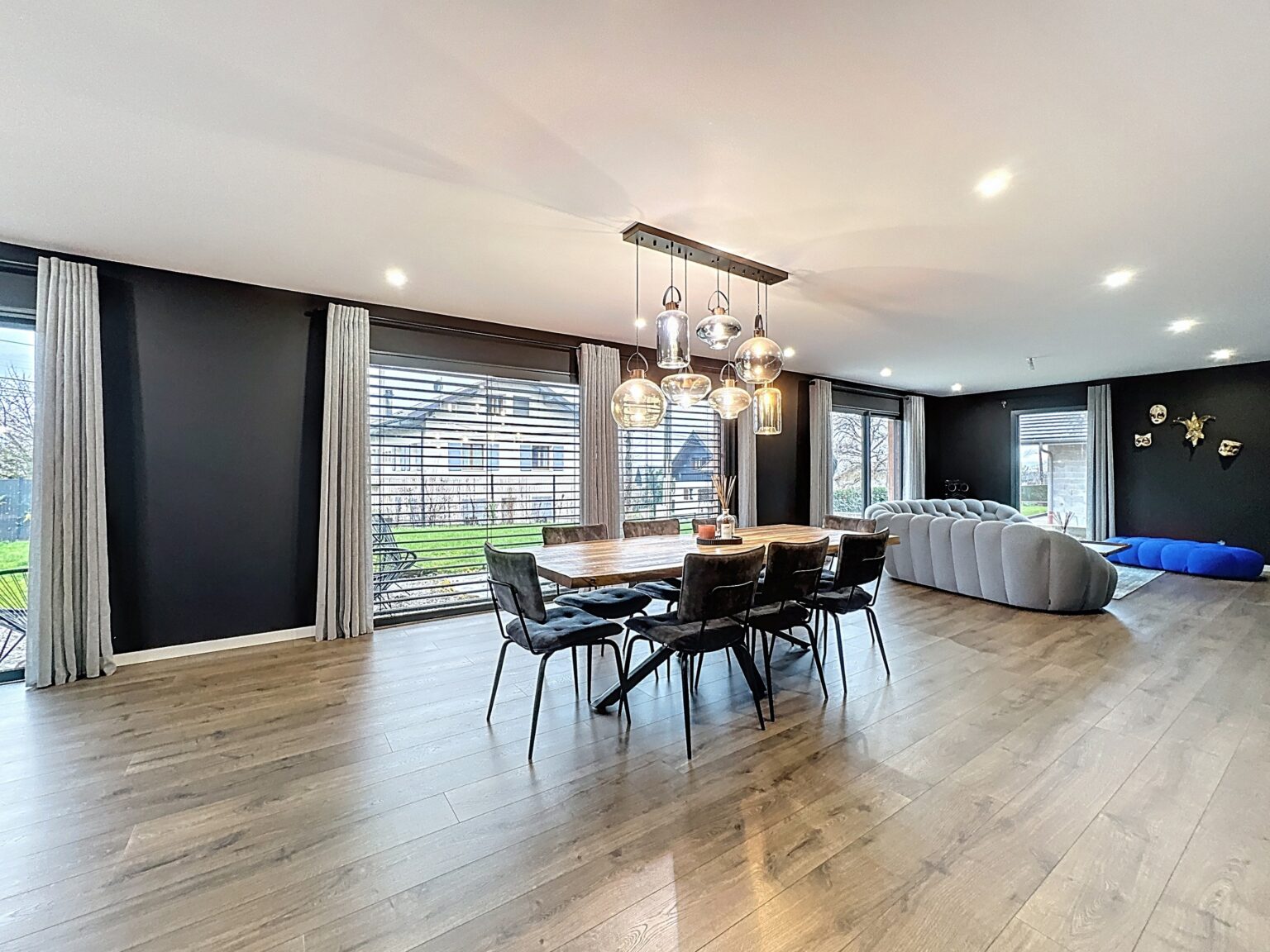 Maison 5 pièces - 177.28 m² - Cluses - Agence Faucigny Immobilier Saint Pierre en Faucigny - Alexandre Barril